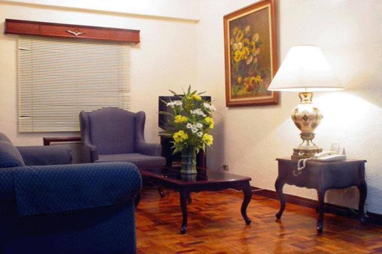 Citadel Inn Makati San Pedro Makati Exterior foto